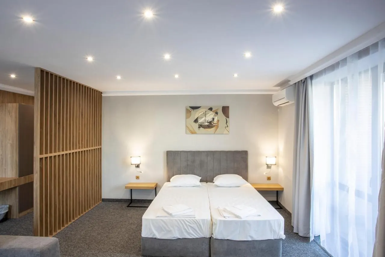 ***  Avenue Hotel Burgas Bulgaria
